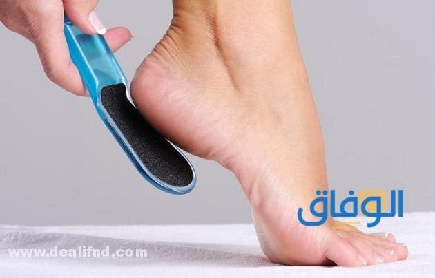 إزالة الجلد الميت من القدمين | وصفات الطبيعية 100% !! العناية بالقدمين