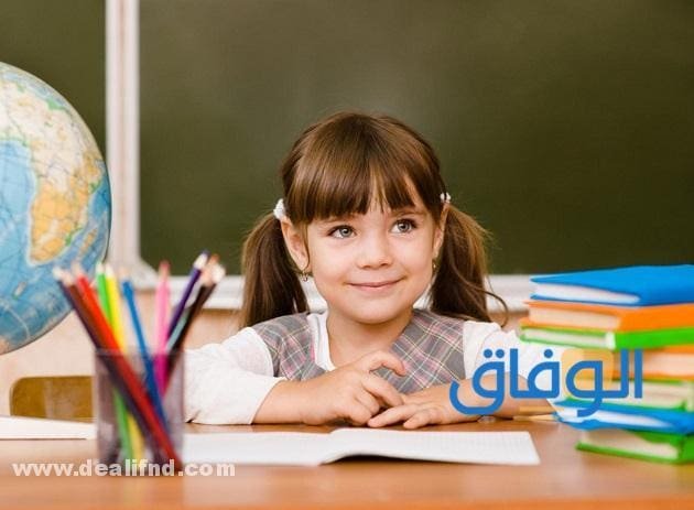 03 (شهادات شكر وتقدير للطالبات المتفوقات جاهزة) للاستخدام شهادات تقدير للطالبات المثاليات