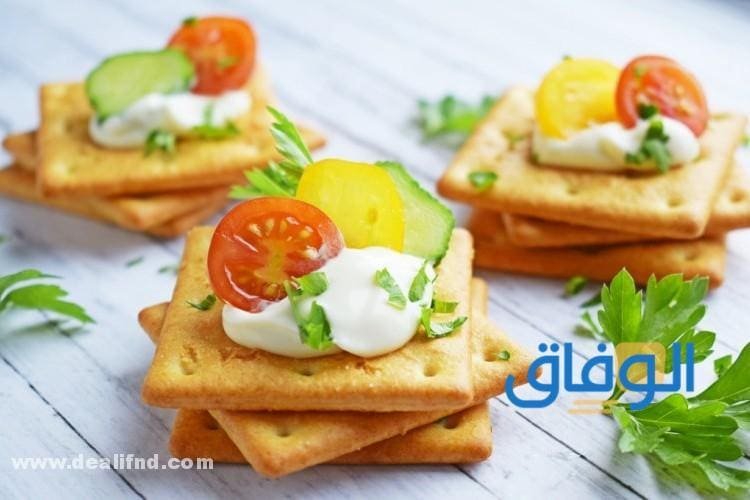 طريقة عمل البسكويت المالح الهش (أصابع هشة ولذيذة)
