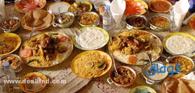 عمل عزومة غداء بالصور (فخذ خروف مشوي)