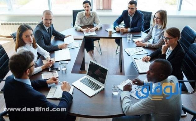 إذاعة عن العمل