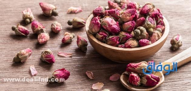 طريقة تجفيف الورد و05 فوائد لها