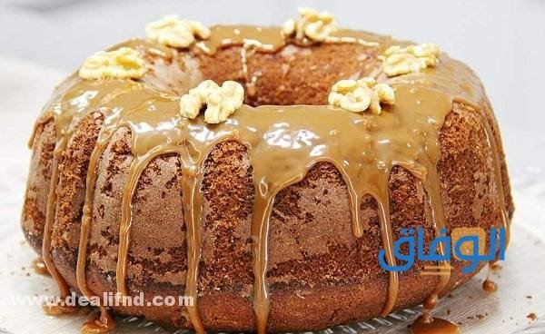بالمكونات والتحضير (صوص كيكة التمر) بطريقة لذيذة وسهلة صوص كيكة التمر بالطحينة