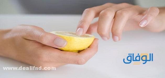 أفضل 5 "مزيل مناكير منزلي" فعال وغير ضار على البشرة مزيل مناكير منزلي