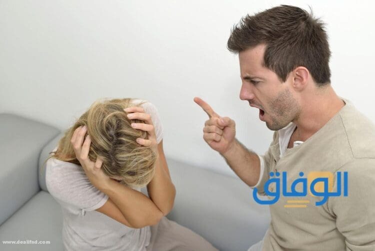 صفات الرجل النرجسي