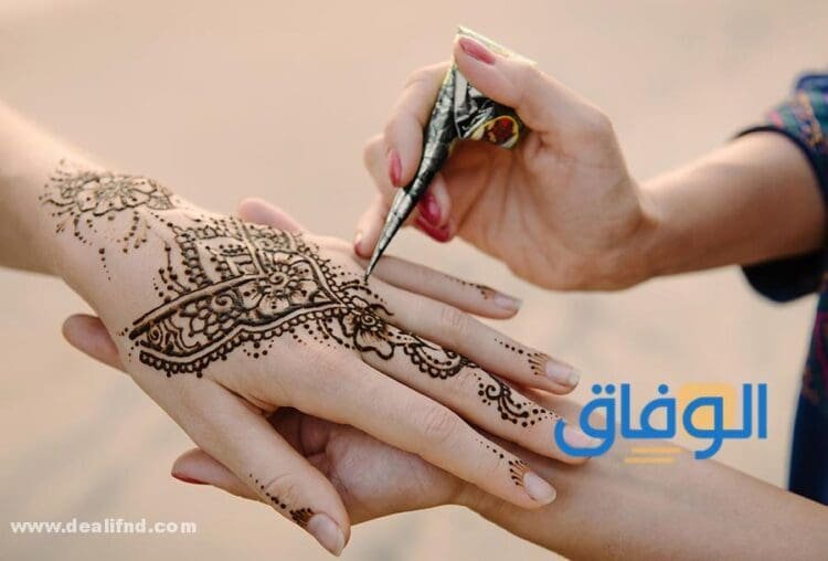 حناء خفيف: جمال وأناقة مستمدة من الطبيعة