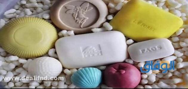 +50 أفضل (صابون البشره الدهنيه) ويعمل على تفتيحها