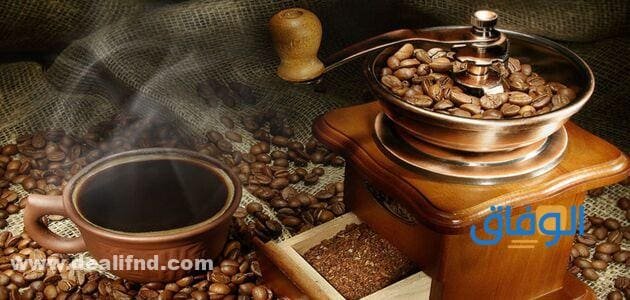 مطحنة قهوة يدوية