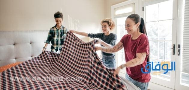 اطقم ملايات سرير مطرزة