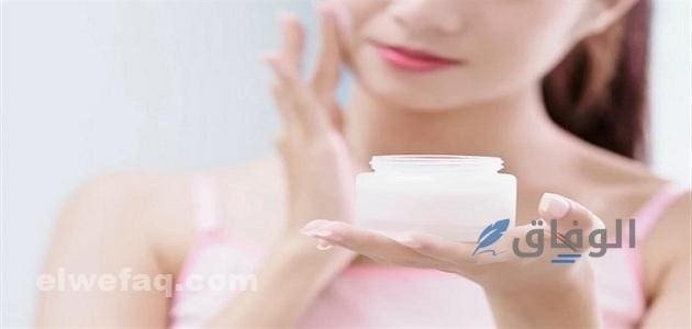 أفضل كريم مرطب للجسم ويفتح