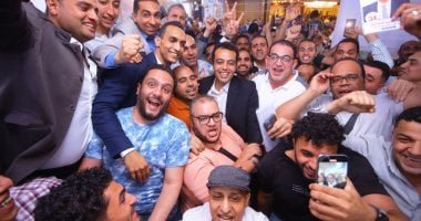 احتفالات بفوز الزميل محمد السيد الشاذلى بعضوية مجلس نقابة الصحفيين (فيديو)
