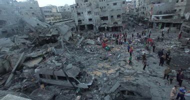 استشهاد 5 فلسطينيين فى قصف إسرائيلى يستهدف منازل وخيام نازحين وسط وجنوب غزة