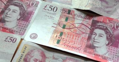 استقرار سعر الجنيه الاسترلينى منتصف تعاملات اليوم الخميس 29-5-2025