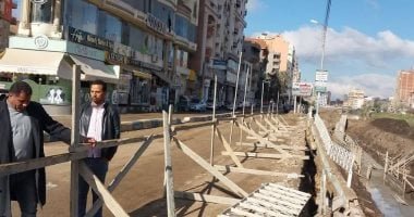 استمرار العمل بالمرحلة الثانية من الممشي السياحي وكورنيش دكرنس الجديد.. صور