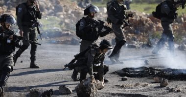 الاحتلال الإسرائيلى يعتقل 43 فلسطينيا من الضفة الغربية ويقتحم عدة بلدات