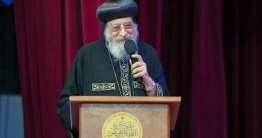 البابا يصلى القداس الإلهى فى كنيسة “العذراء” بأرض الجولف