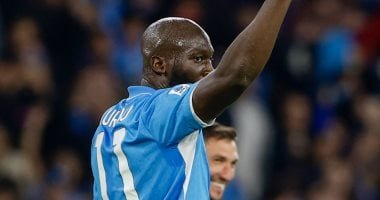 التعادل يحسم الشوط الأول من مباراة نابولي ضد جنوى في الدوري الإيطالي