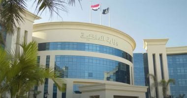الداخلية: فيديو تجاوز فرد شرطة عند استيقاف سيارة نقل قديم وتم إنهاء خدمته