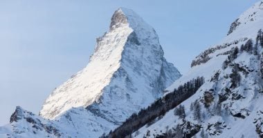 انهيار نهر جليدى فى سويسرا يدمر قرية جبلية ويثير مخاوف من تداعيات التغير المناخى