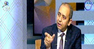 رئيس الفريق الطبى الناجح فى إعادة يد شاب مبتورة: أجرينا العملية بتقنيات عالمية