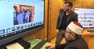 “رئيس المعاهد الأزهرية” يتابع الامتحانات من غرفة عمليات القطاع