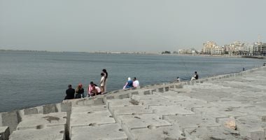 طقس الإسكندرية الجمعة شديد الحرارة والعظمي تسجل 35 درجة.. بث مباشر