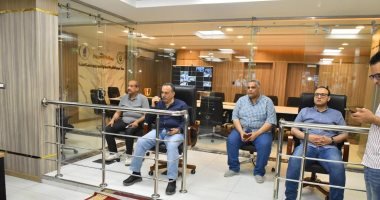 محافظ أسيوط يتابع من مركز السيطرة تنفيذ المرحلة الأولى للموجة 26 لإزالة التعديات