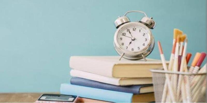 أفضل جدول مذاكرة في رمضان 2026 للثانوية والجامعة (قابل للتحميل PDF) أفضل جدول مذاكرة في رمضان