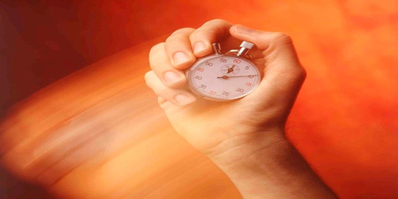 ادارة الوقت بين الشغل ورمضان 2026: أفضل طرق تنظيم اليوم للتوازن بين العمل والعبادة ادارة الوقت بين الشغل ورمضان