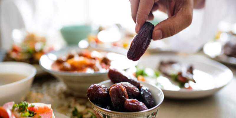 افضل اكل قبل الصيام في رمضان 2026 | وصفات سحور صحية تمنحك طاقة طول اليوم افضل اكل قبل الصيام