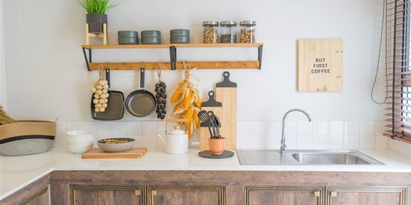 تنظيم المطبخ وقت العزومات في رمضان 2026: أفكار ذكية لتجهيز الطعام بسهولة وبدون توتر افكار تنظيم المطبخ وقت العزومات