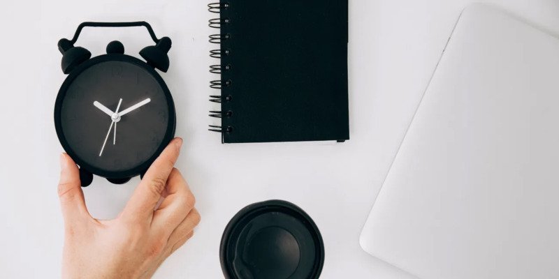 تنظيم العمل في رمضان 2026: كيف تنظم يومك بين العمل والعبادة والراحة خلال رمضان تنظيم العمل في رمضان